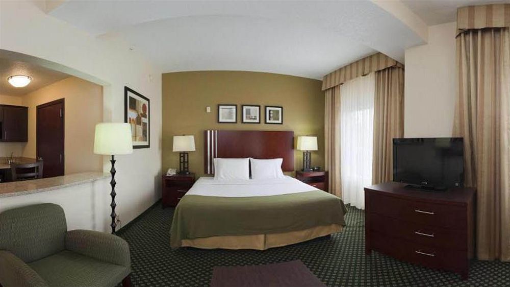 Holiday Inn Express & Suites Indianapolis - East, An Ihg Hotel Kültér fotó