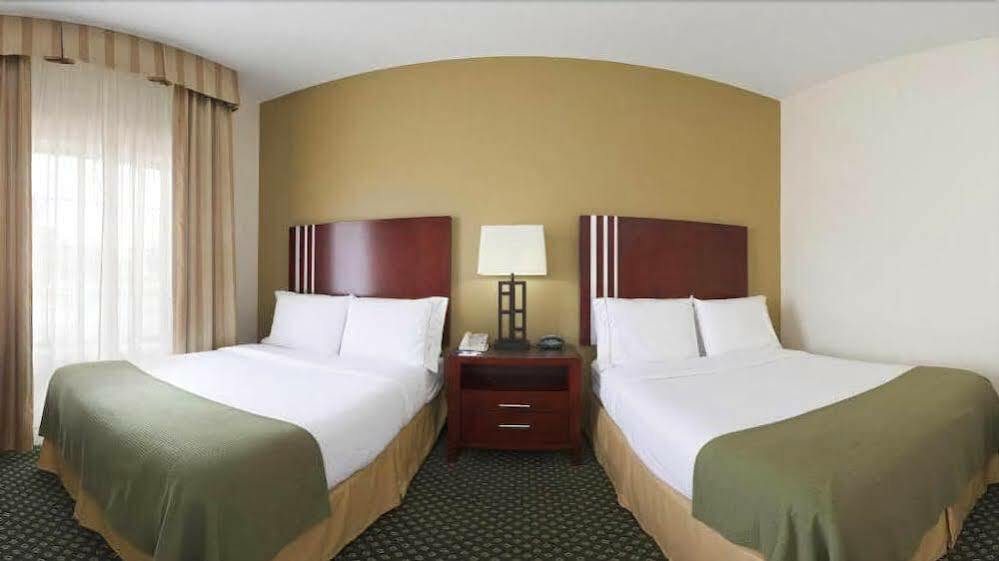 Holiday Inn Express & Suites Indianapolis - East, An Ihg Hotel Kültér fotó